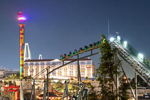 夜のアトラクション イメージ