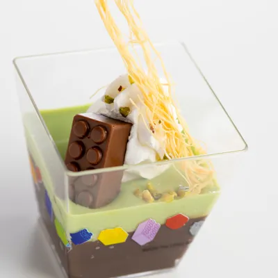 Spider Web Mousse (Chocolate And Pistachio)