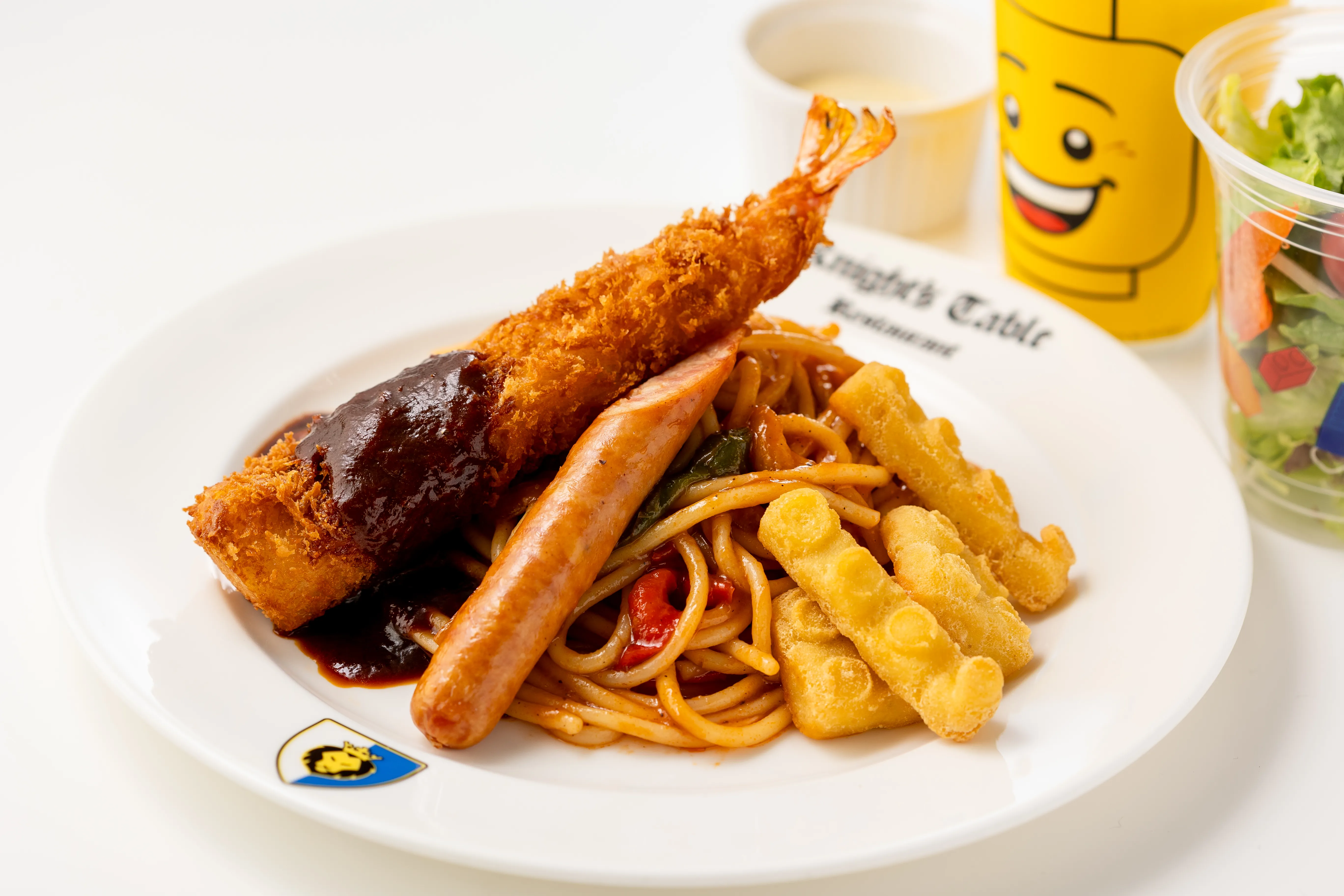 Local Pasta Dish Pasta With Thick Tomato Based Sauce & Large Deep Fried Shrimp Set