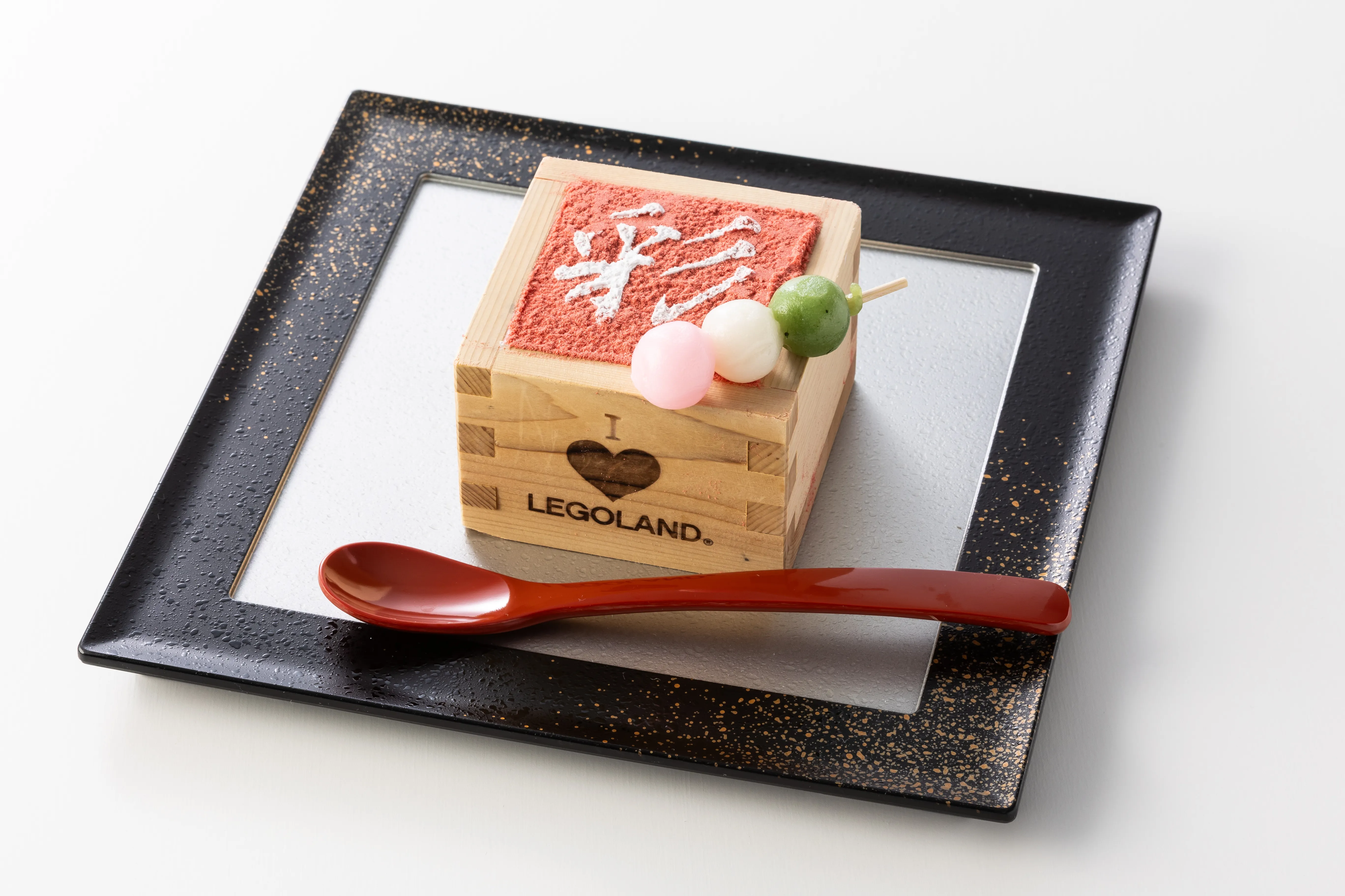 Strawberry Masu Tiramisu