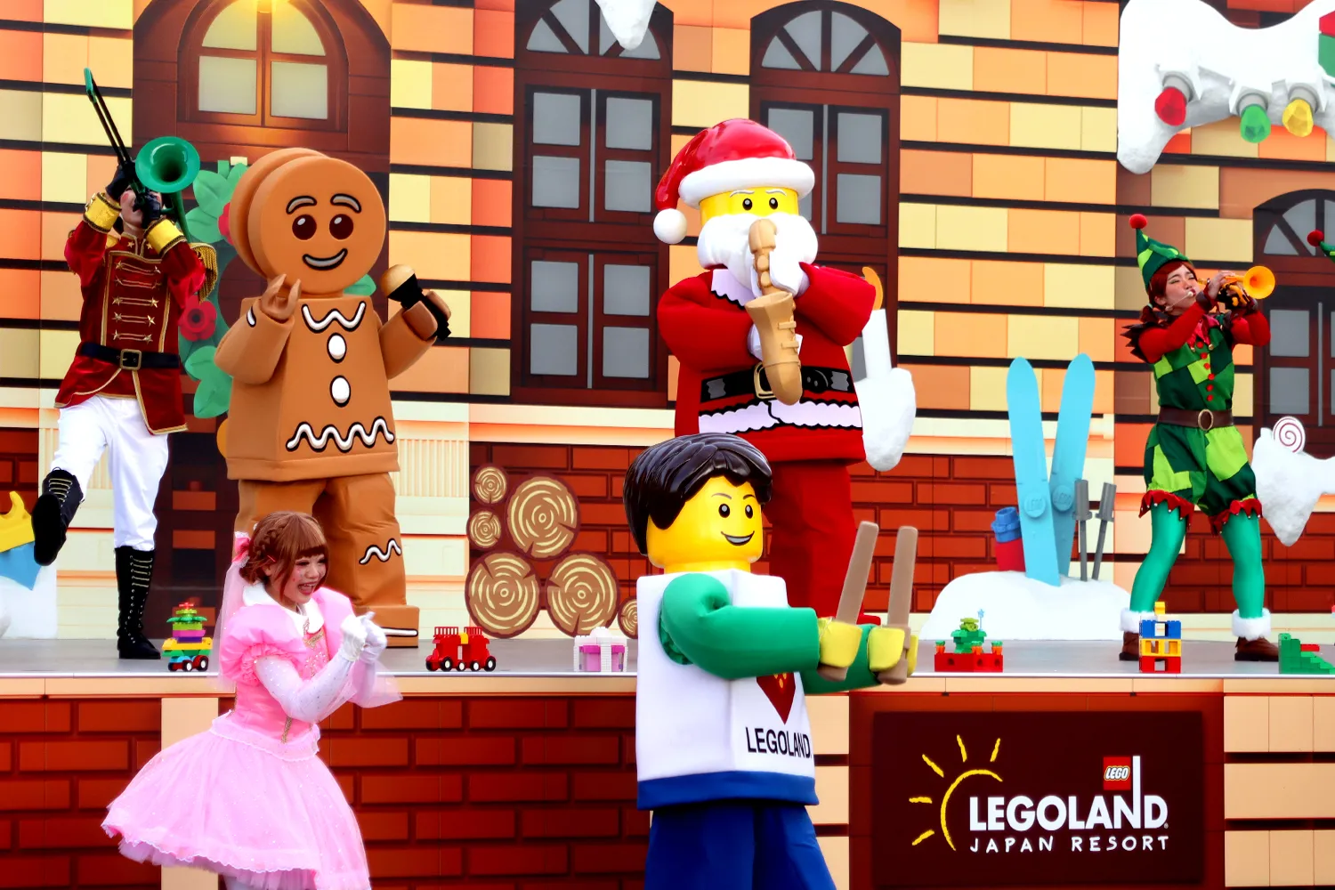 Christmas2025showimage 1500X1000