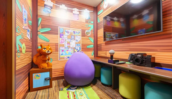 Friends Suite Extra Room