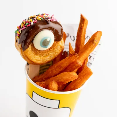 Black Monster Danish Roll Cup